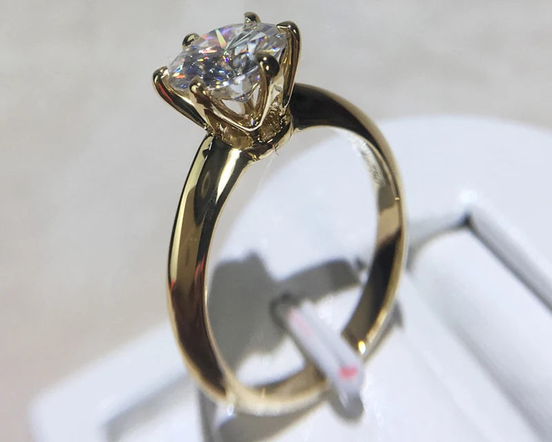 Gold Solitaire 8mm 2.0ct Zirconia Stone