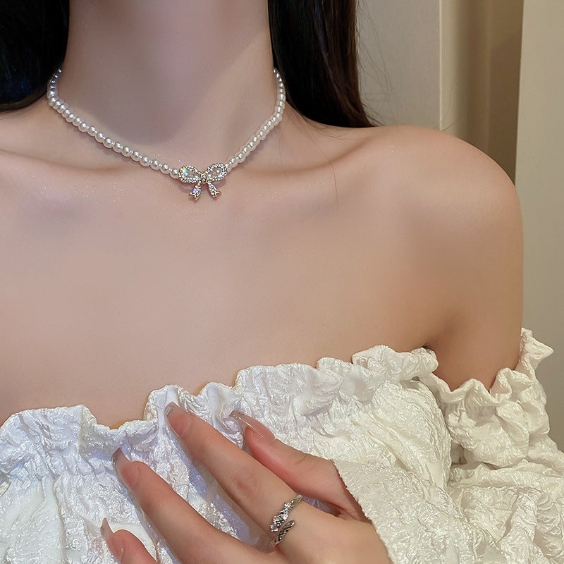 Women's Pearl Necklaces
