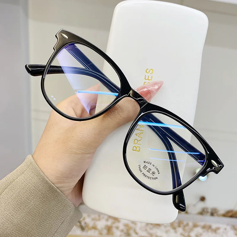 Transparent Frame Glasses