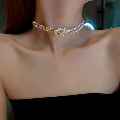 Women's Pearl Necklaces
