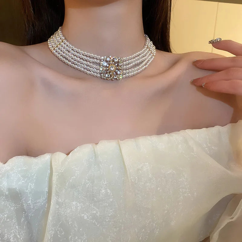 Women's Pearl Necklaces