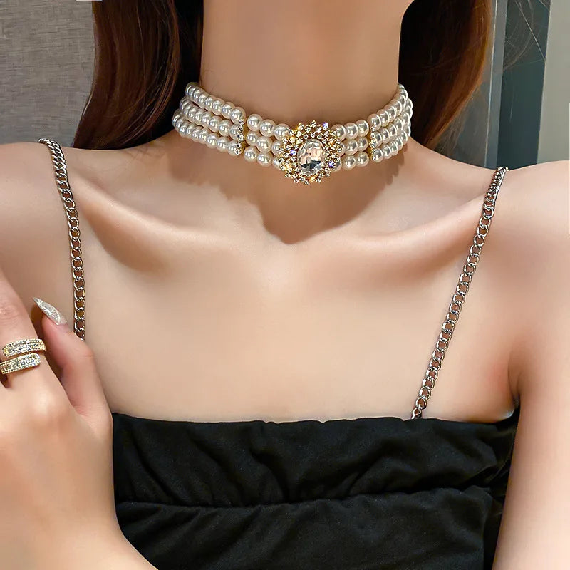 Women's Pearl Necklaces