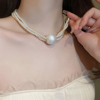 Women's Pearl Necklaces