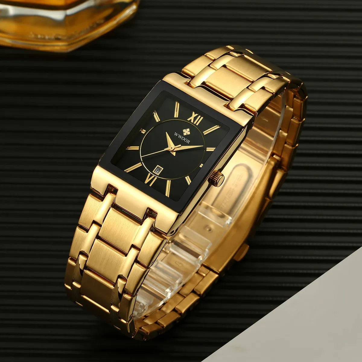 Golden Quartz Stainless Steel Waterproof Wristwatch